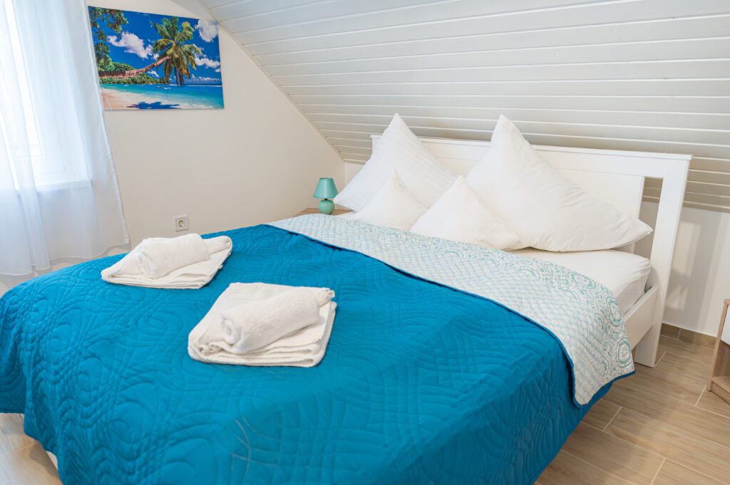 HK1_1821-Enhanced-NR